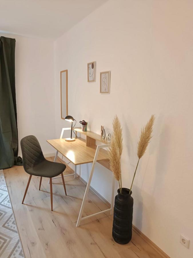 Bright And Central With 2 Beds Incl Workspace Bochum Exterior foto